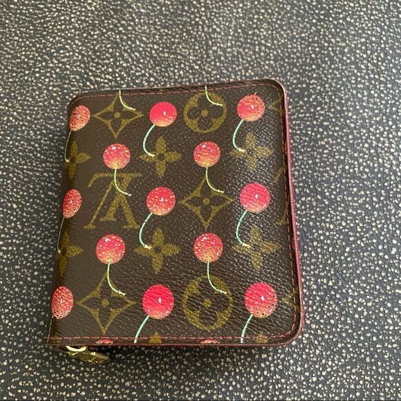 S/S 2005 Louis Vuitton x Murakami Cherry Monogram Wallet | eBay Louis Vuitton Limited Edition Cherry Monogram Murakami Zip Bifold Compact Wallet